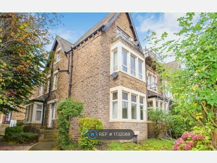 2 Bedroom Flat To Rent In Bradford Road, Shipley, BD18