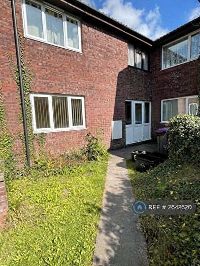Studio To Rent In Pentre Close, Coed Eva, Cwmbran, NP44