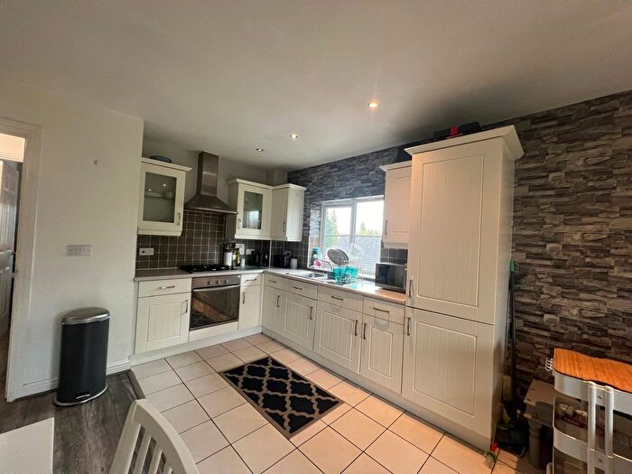 2 Bedroom Flat To Rent In Pembury Avenue, Coventry, CV6