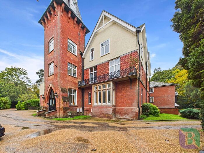 1 Bedroom Flat To Rent In The Knoll, Aspley Heath, Milton Keynes, MK17