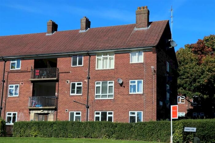 2 Bedroom Property To Rent In Tinshill Lane, Cookridge, Leeds, LS16