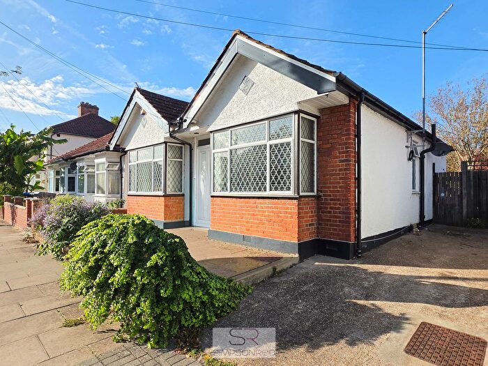 3 Bedroom Detached Bungalow For Sale In Beaumont Avenue, Wembley, HA0