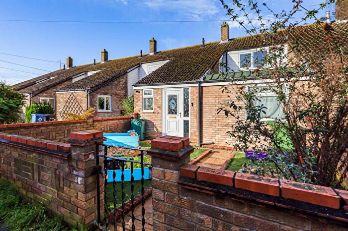 3 Bedroom Terraced House For Sale In Elm Close, Huntingdon, Cambridgeshire., PE29