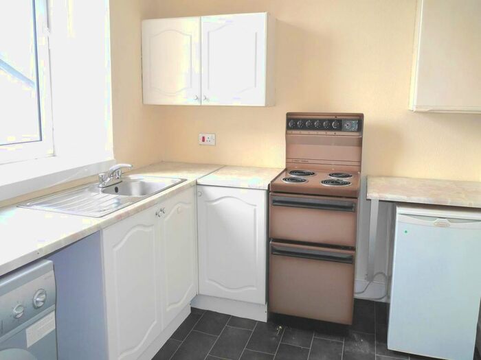 1 Bedroom Flat To Rent In Hilltown, Dundee DD3