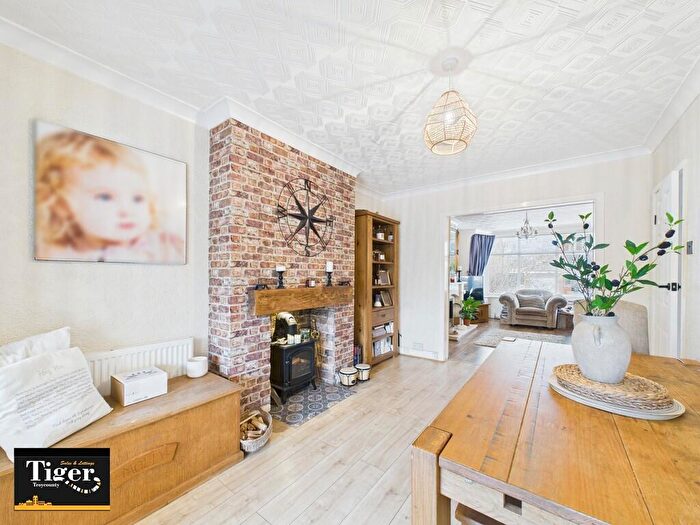 3 Bedroom Semi-Detached House For Sale In Ingleway Avenue, Blackpool, FY3