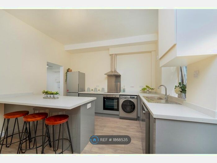 5 Bedroom Terraced House To Rent In Whitham Road, Sheffield, S10