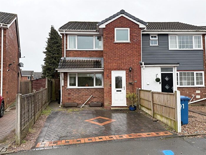 3 Bedroom End Terrace House For Sale In Summerfield Road, Burntwood, WS7