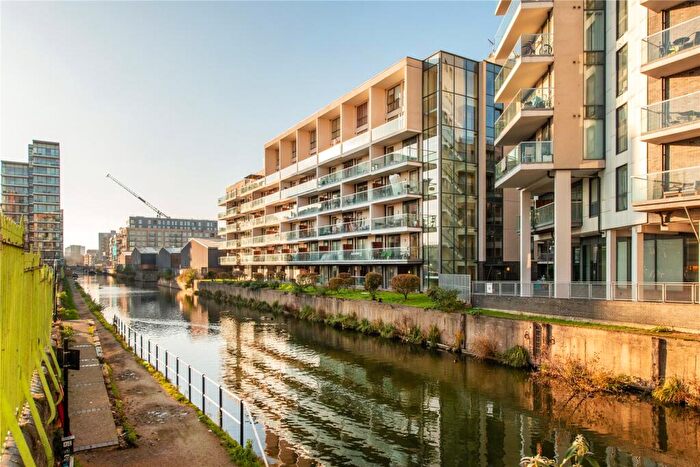 2 Bedroom Apartment To Rent In Ursula Gould Way, E14