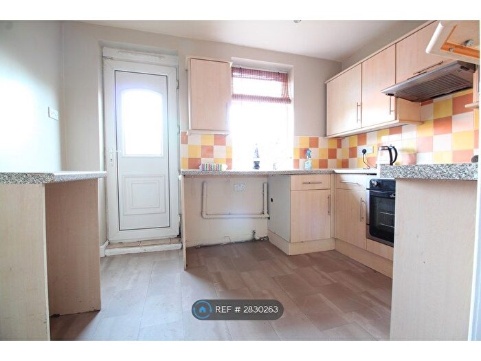 3 Bedroom Terraced House To Rent In Brinckman Street, Barnsley, S70