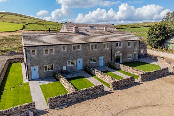 2 Bedroom Cottage For Sale In Pipits Cottage, Oaken Clough Farm, Shaws Lane, Hubberton, HX6