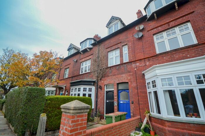 2 Bedroom Flat To Rent In Windsor Road, Saltburn By The Sea, TS12