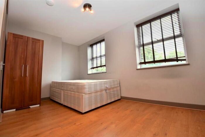 Studio To Rent In Hillfield Road, London, NW6
