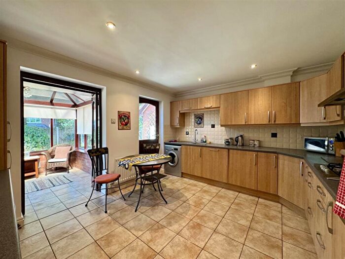 3 Bedroom Detached Bungalow For Sale In Harringay Drive, Stourbridge, DY8