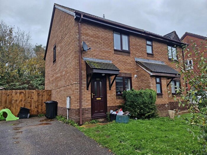 2 Bedroom Semi Detached House To Rent In Gardenia Drive, Tiverton, EX16