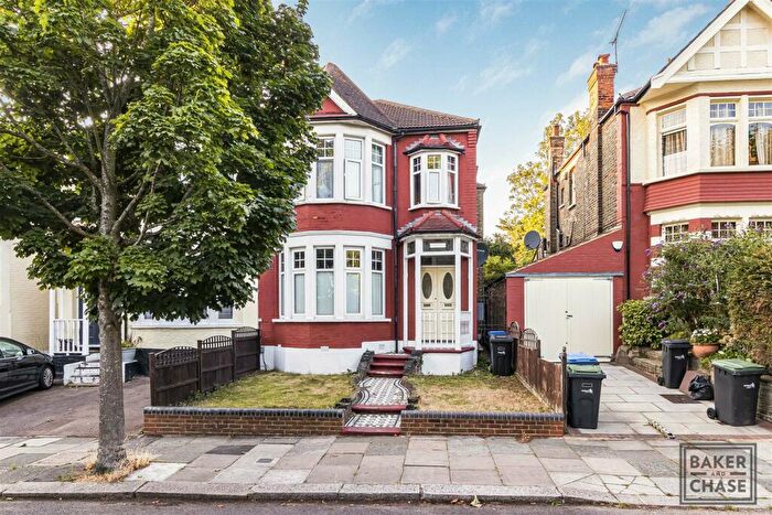 1 Bedroom Flat To Rent In Conway Road, Southgate, N14