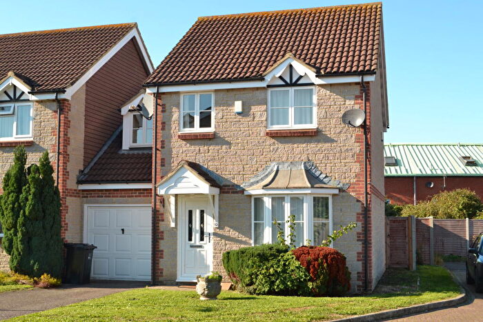 4 Bedroom Detached House To Rent In Oxendale, Street, BA16