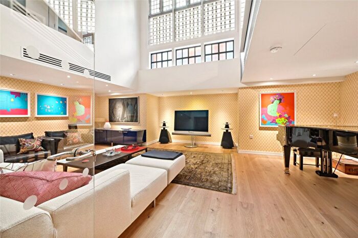 2 Bedroom Flat To Rent In Great Peter Street, Westminster, London, SW1P