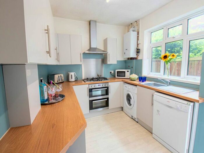 6 Bedroom Property To Rent In Whitstable Road, Canterbury, Kent, CT2