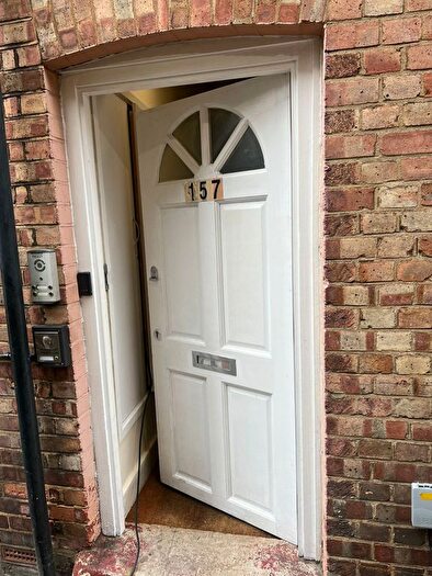 1 Bedroom Flat To Rent In Mitcham Road, London, SW17