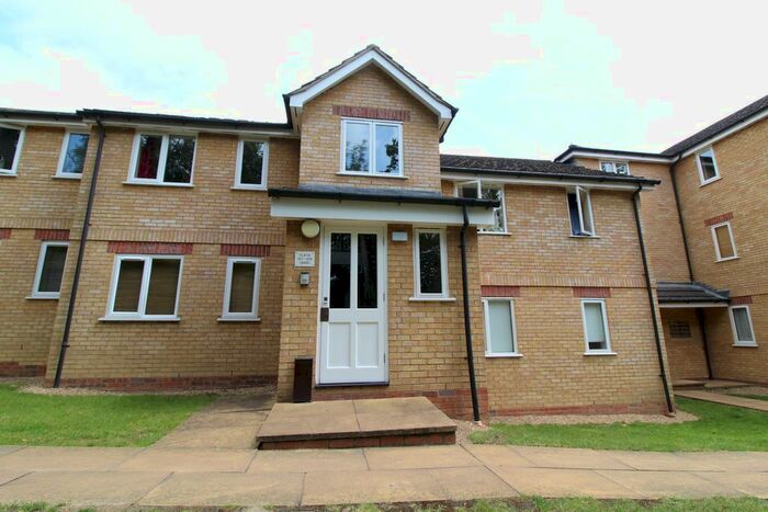 1 Bedroom Flat To Rent In Kirkland Drive, Enfield, Middx, EN2