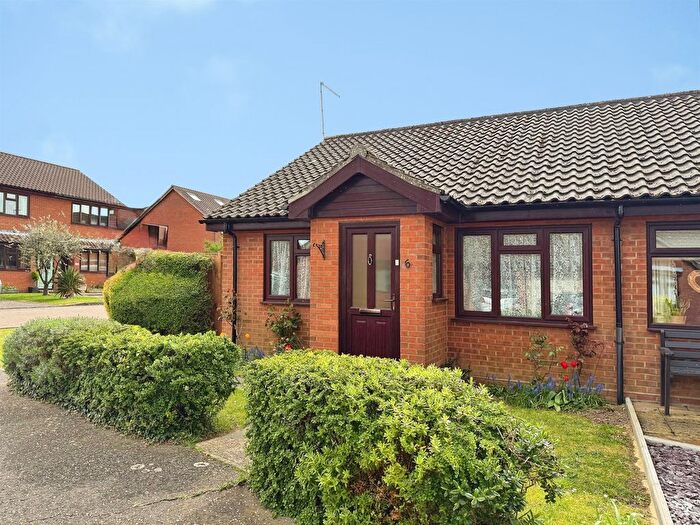 2 Bedroom Semi-Detached Bungalow For Sale In Wells Avenue, North Walsham, NR28