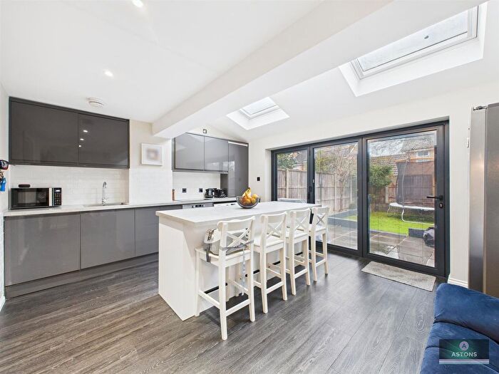 3 Bedroom Town House For Sale In Walker Road, Maidenbower, RH10