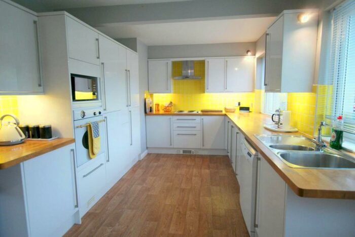 3 Bedroom Semi-Detached House To Rent In Walton Lane, Bosham, PO18