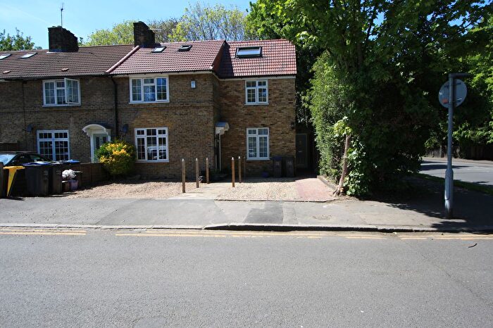 2 Bedroom End Of Terrace House To Rent In Boxley Road, Morden, SM4