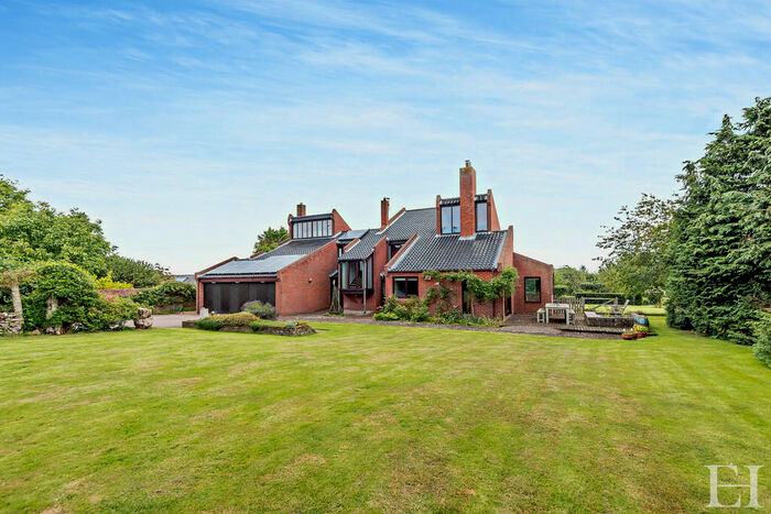 4 Bedroom Detached House For Sale In Tharston, Norwich, NR15