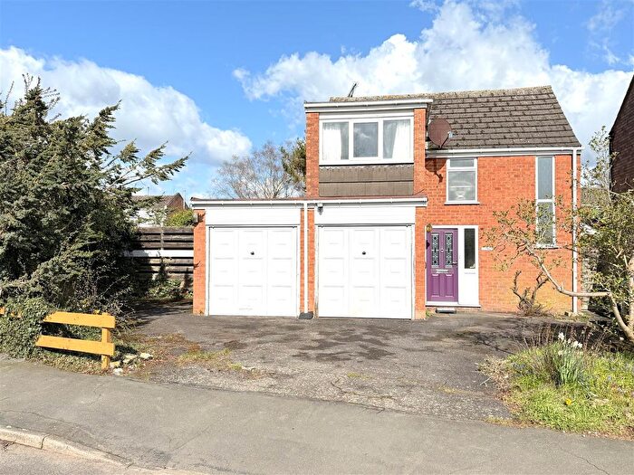 3 Bedroom Property For Sale In Daly Avenue, Hampton Magna, Warwick, CV35
