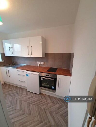 Studio To Rent In Cowbridge Road, Bridgend, CF31