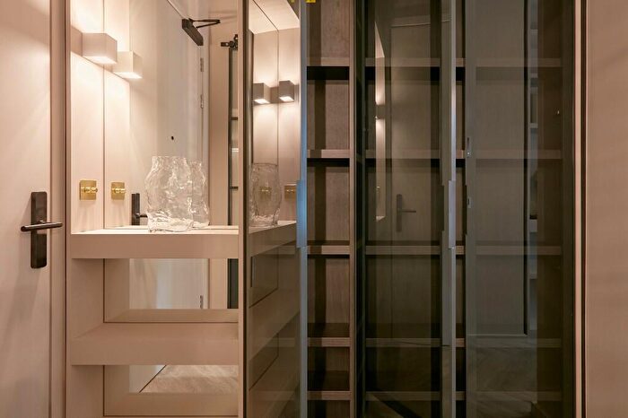 Studio To Rent In Annex At Dandi On The Hill, Lowlands Road, Harrow, Middlesex, HA1