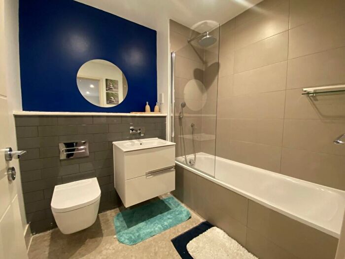 1 Bedroom Apartment To Rent In Cornwall Street, Birmingham, B3