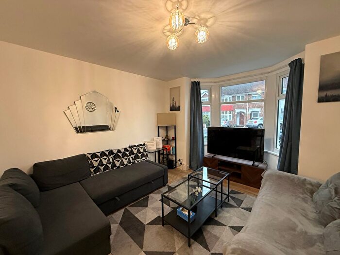 3 Bedroom Property To Rent In The Martyrs Close, Coventry, CV3