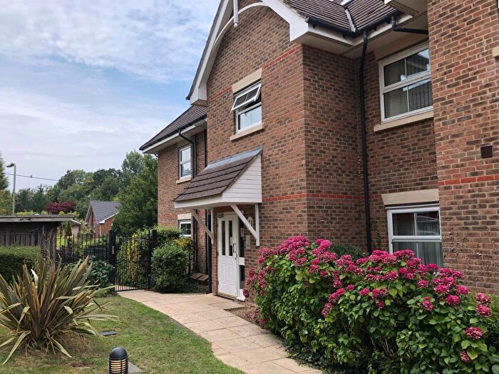 2 Bedroom Flat To Rent In Simpkins Court, Hursley Road, SO53