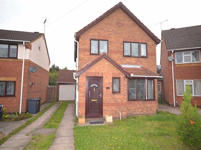 3 Bedroom Detached House To Rent In Raglan Close, Nuneaton, CV11