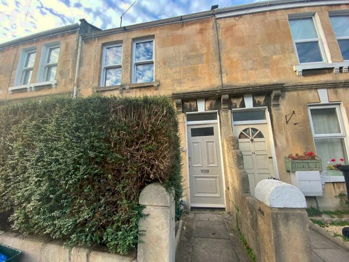 5 Bedroom House To Rent In Coronation Avenue, BA2