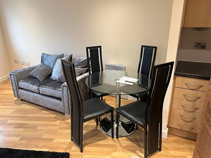 2 Bedroom Flat To Rent In Apartment, Pearl House, Princess Way, Swansea, SA1
