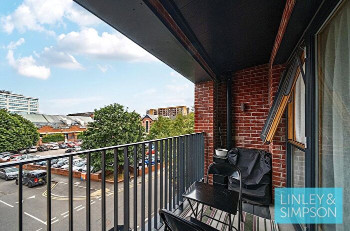 1 Bedroom Flat For Sale In Ironworks, David Street, Leeds, LS11