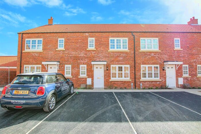 3 Bedroom Terraced House To Rent In Washburn Close, Fulford, York, YO19