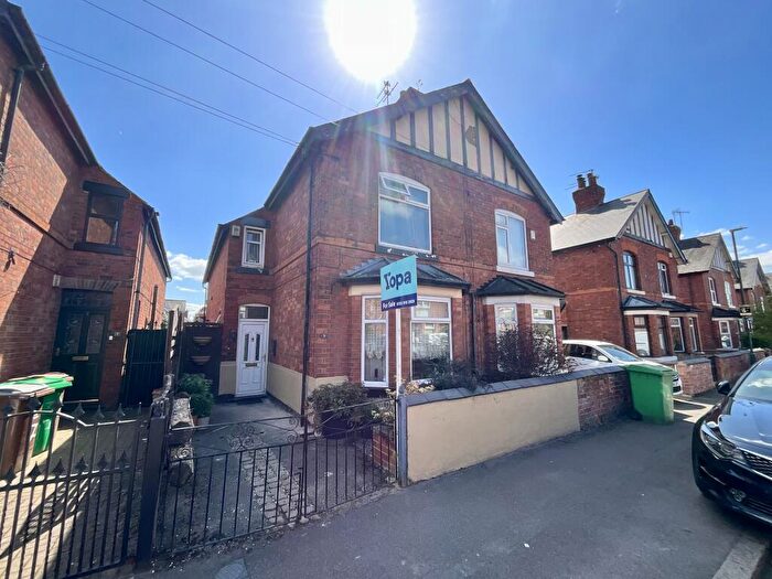 3 Bedroom Semi Detached House For Sale In Highbury Avenue, Nottingham, NG6