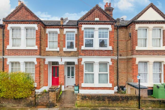 2 Bedroom Flat To Rent In Overcliff Road, London, SE13