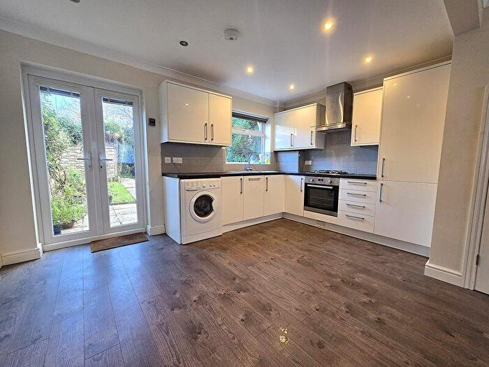 2 Bedroom End Of Terrace House To Rent In Steyning, BN44
