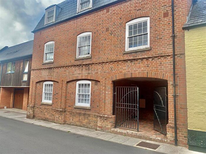 1 Bedroom Flat To Rent In New Park Street, Devizes, SN10
