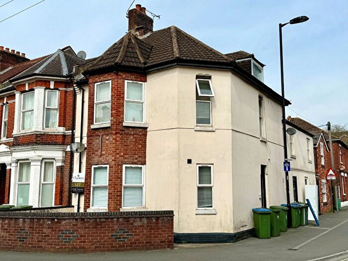 2 Bedroom Terraced House To Rent In Bernard Street, Southampton, Hampshire, SO14