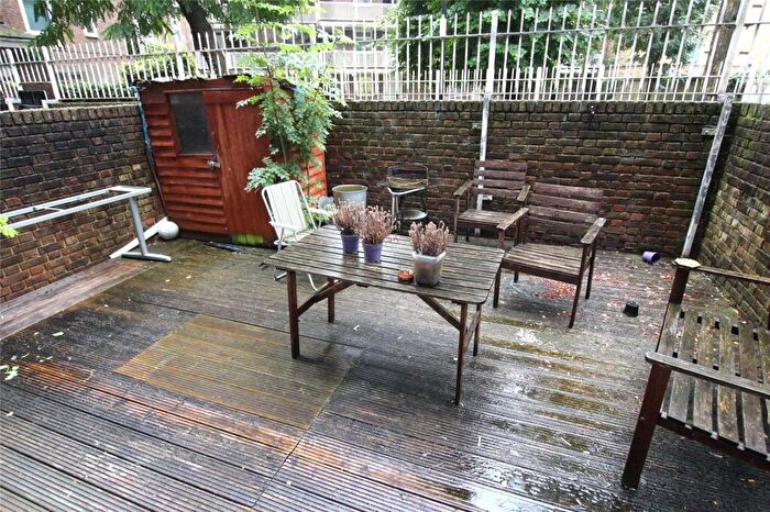 1 Bedroom Property To Rent In Pigott Street, London, E14