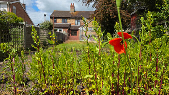 2 Bedroom Cottage For Sale In Post Office Lane, Stockton, CV47