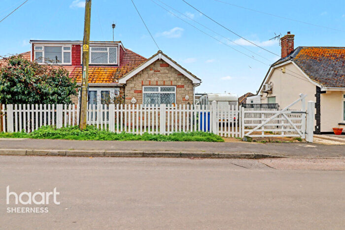 3 Bedroom Semi-Detached Bungalow For Sale In Mustards Road, Bay View, ME12