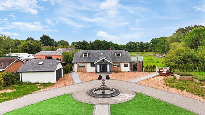 4 Bedroom Detached House For Sale In *No Chain* Barrack Road, Parley, Ferndown, BH22