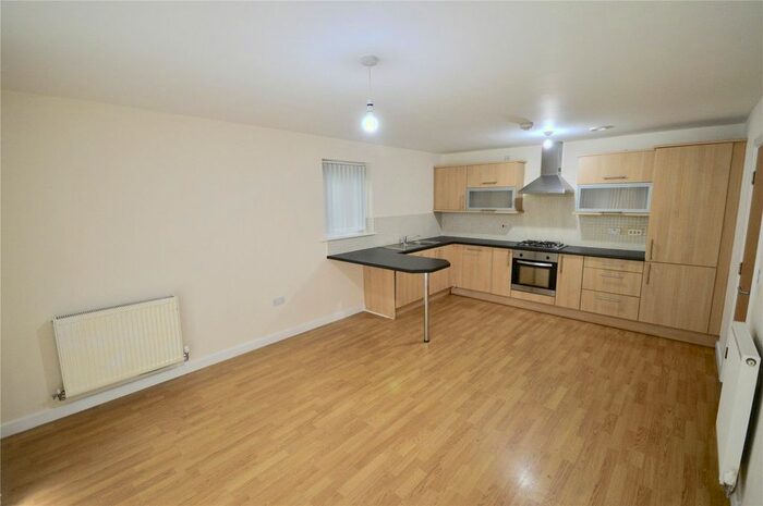 2 Bedroom Flat To Rent In Middlewood Road, Sheffield, South Yorkshire, S6